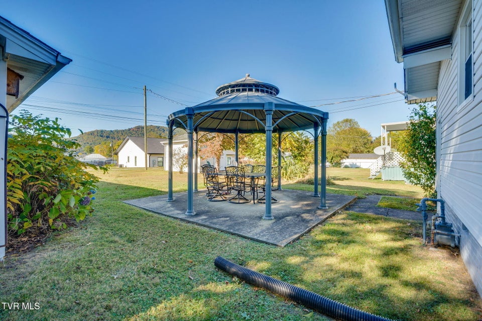 Photo #23: 219 Clinchfield Avenue