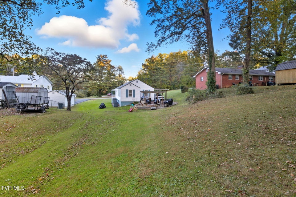 Photo #6: 223 Forest Hills Drive