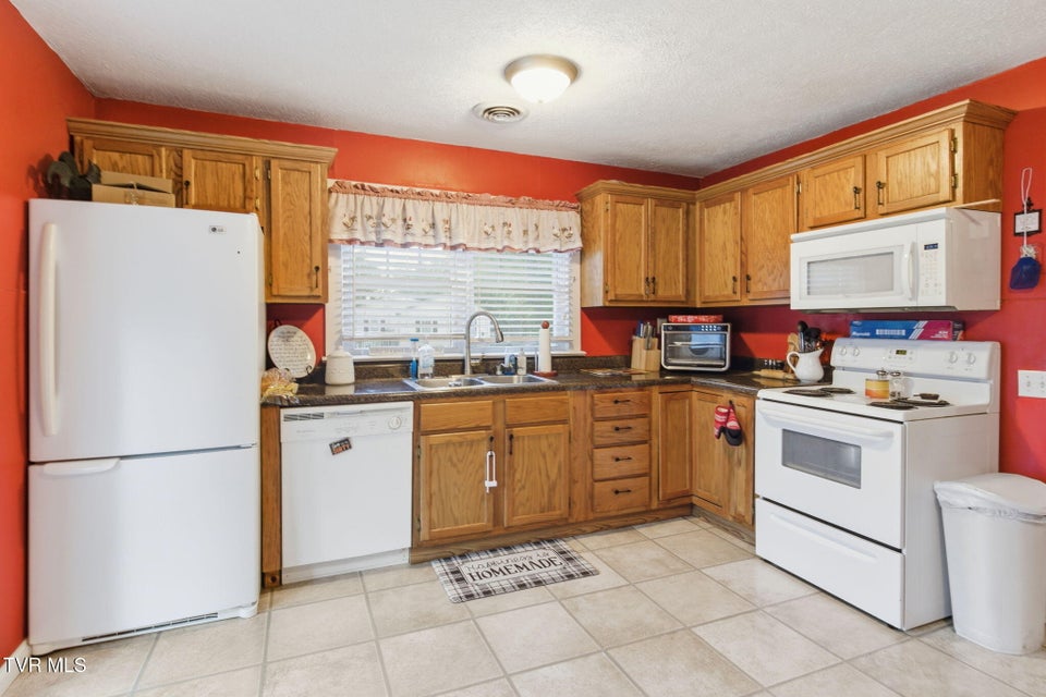 Photo #18: 223 Forest Hills Drive