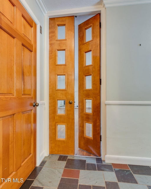 Photo #6: 325 Hidden Valley Road