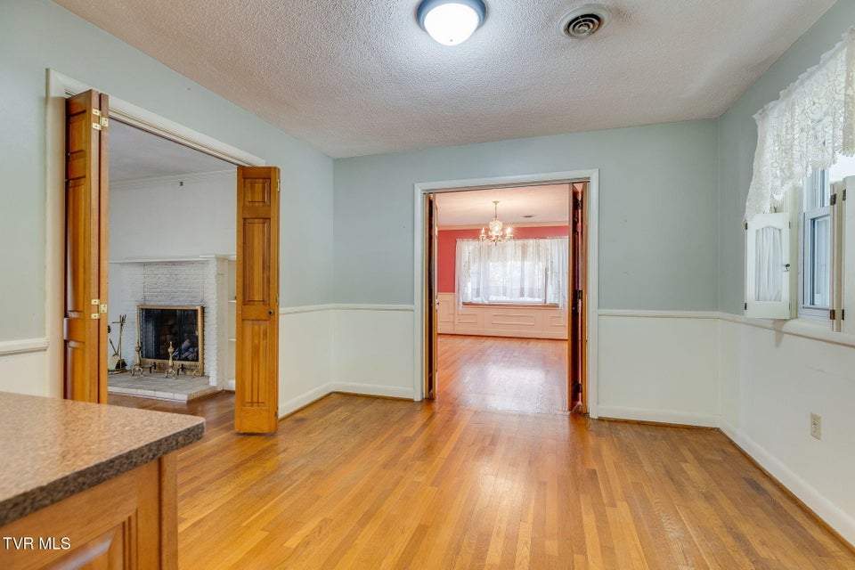 Photo #10: 325 Hidden Valley Road