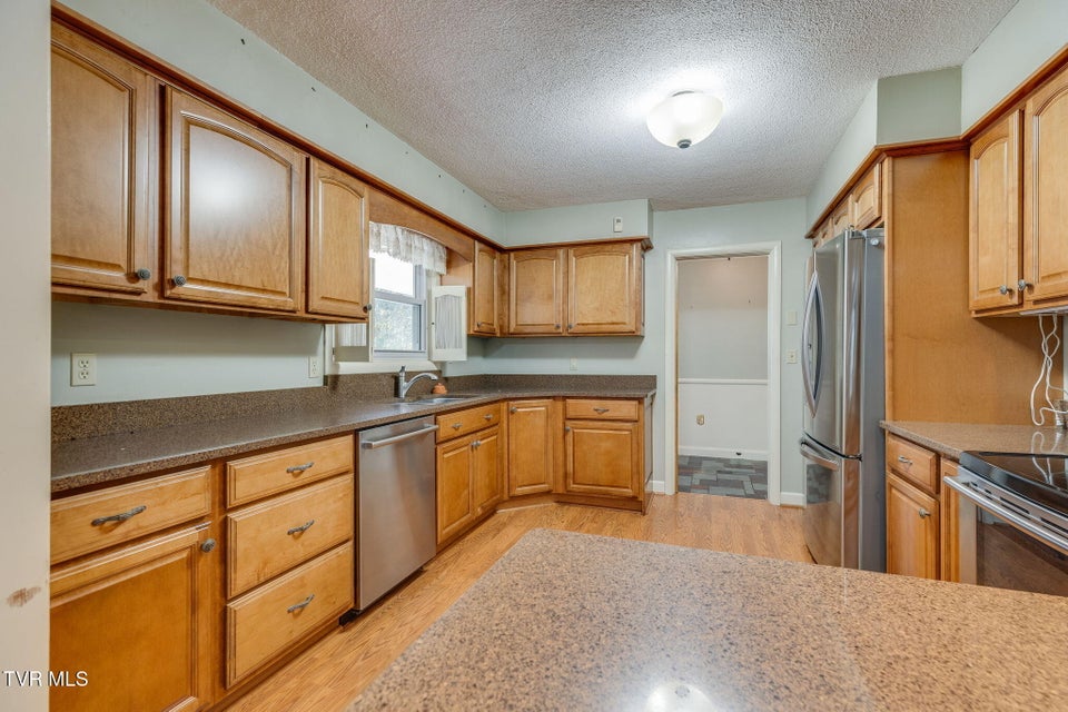 Photo #12: 325 Hidden Valley Road