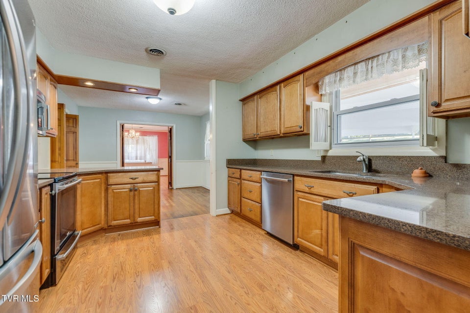 Photo #14: 325 Hidden Valley Road