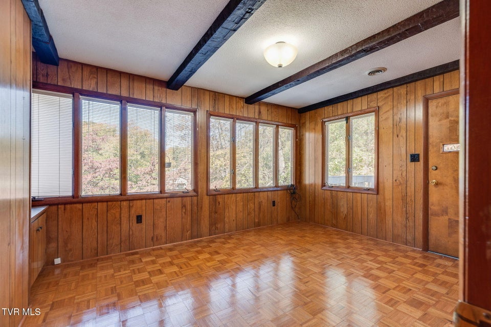 Photo #28: 325 Hidden Valley Road