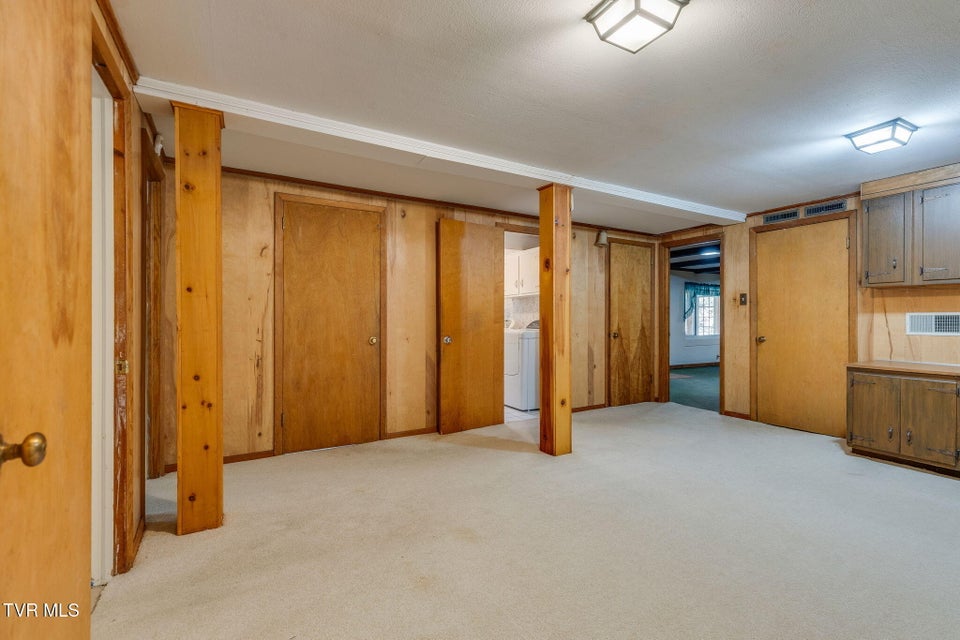 Photo #33: 325 Hidden Valley Road