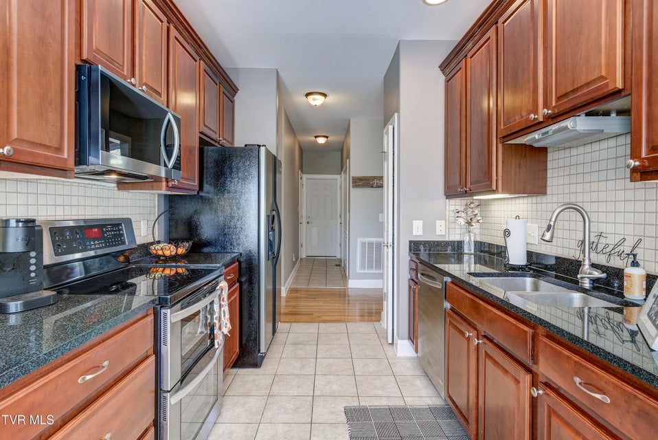 Photo #19: 3 Alta Tree Court