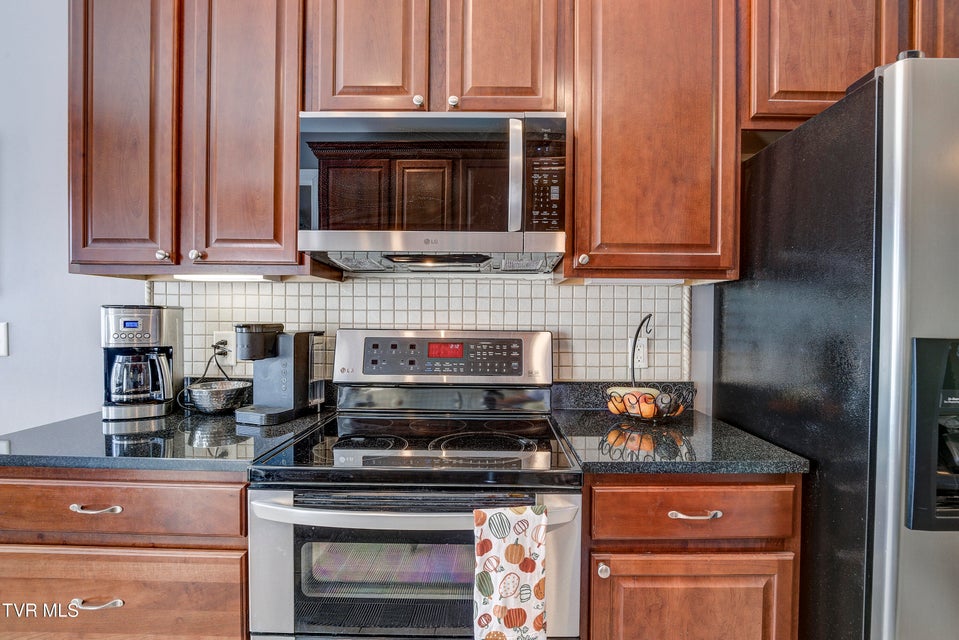 Photo #20: 3 Alta Tree Court