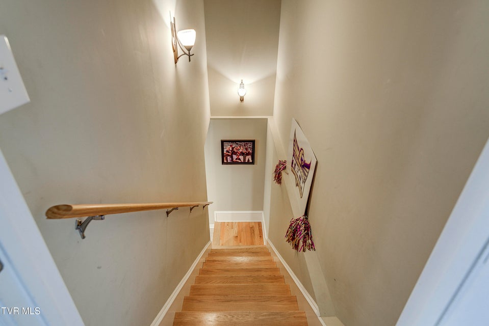 Photo #40: 3 Alta Tree Court