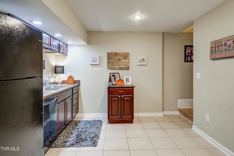 Photo #42: 3 Alta Tree Court