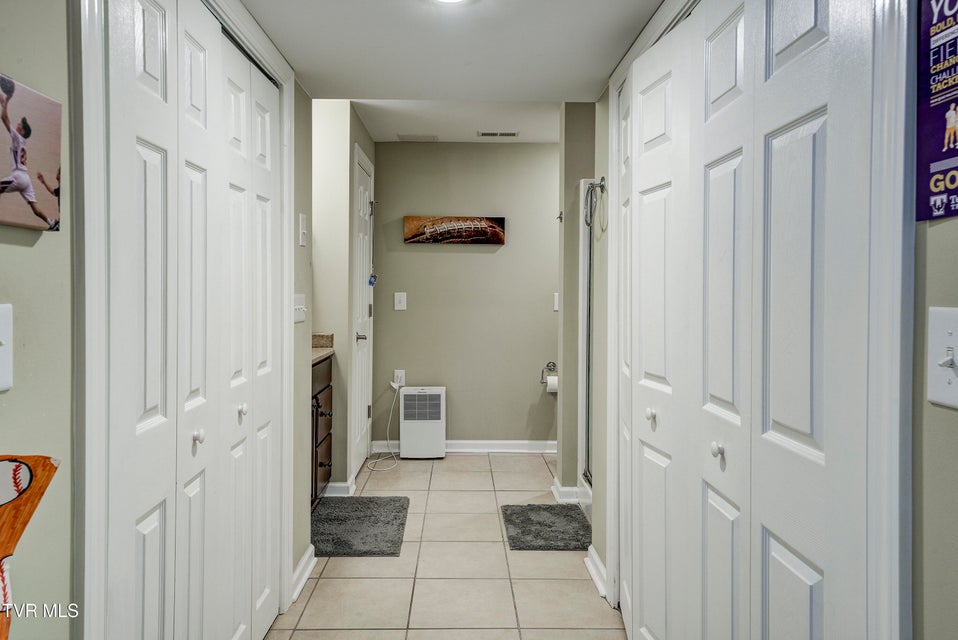 Photo #52: 3 Alta Tree Court