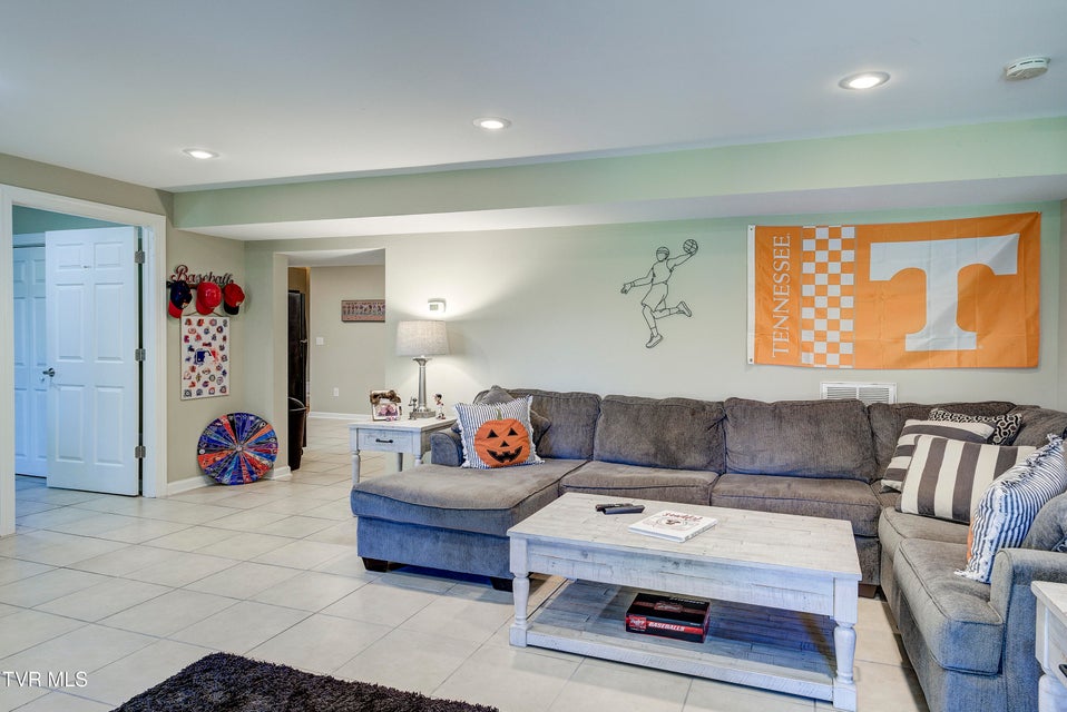 Photo #56: 3 Alta Tree Court