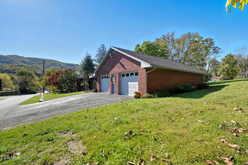 Photo #6: 1202 Virginia Avenue