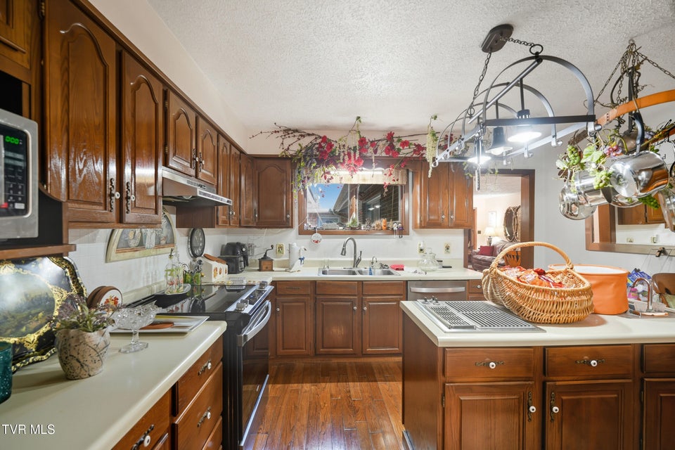 Photo #22: 1202 Virginia Avenue