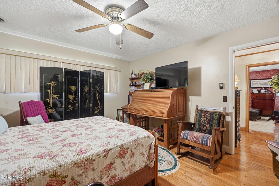 Photo #42: 1202 Virginia Avenue