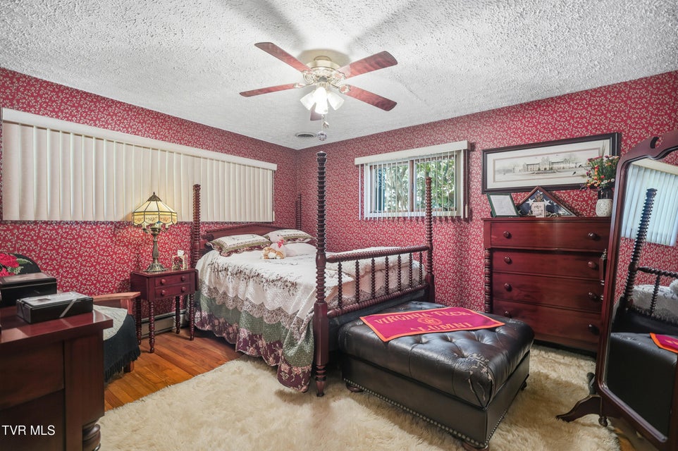 Photo #34: 1202 Virginia Avenue