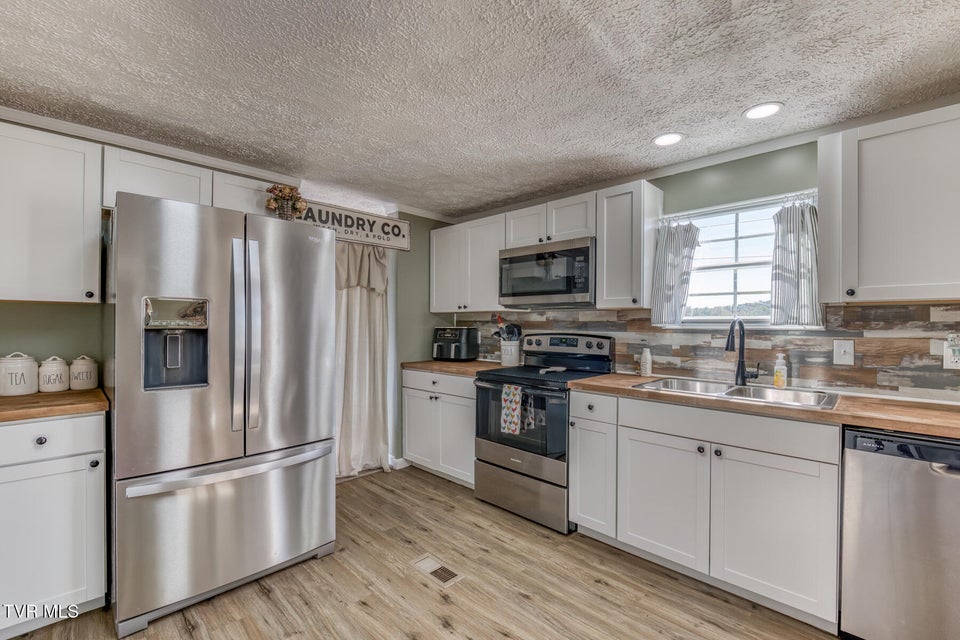 Photo #19: 441 Turner Road