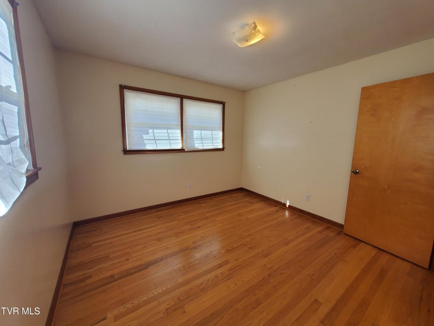 Photo #22: 512 Cloudland Drive