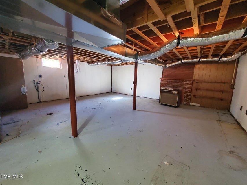 Photo #31: 512 Cloudland Drive