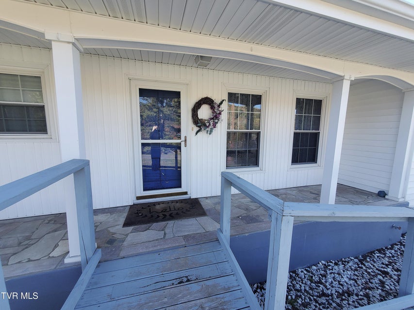 Photo #36: 512 Cloudland Drive