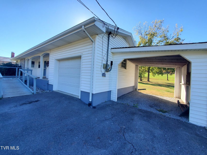 Photo #37: 512 Cloudland Drive