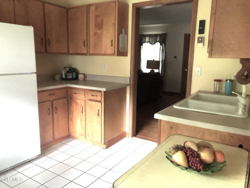 Photo #55: 512 Cloudland Drive