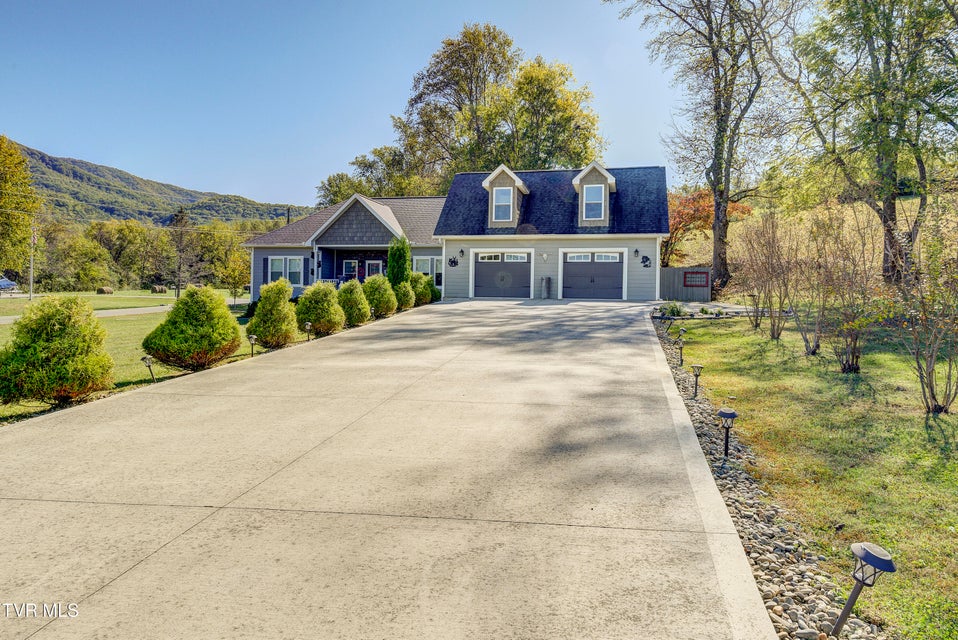 Photo #5: 3653 Sugar Tree Drive