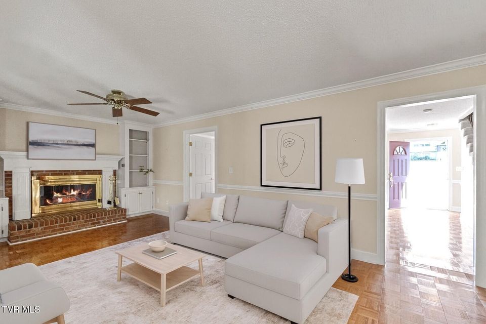 Photo #7: 102 Magnolia Drive