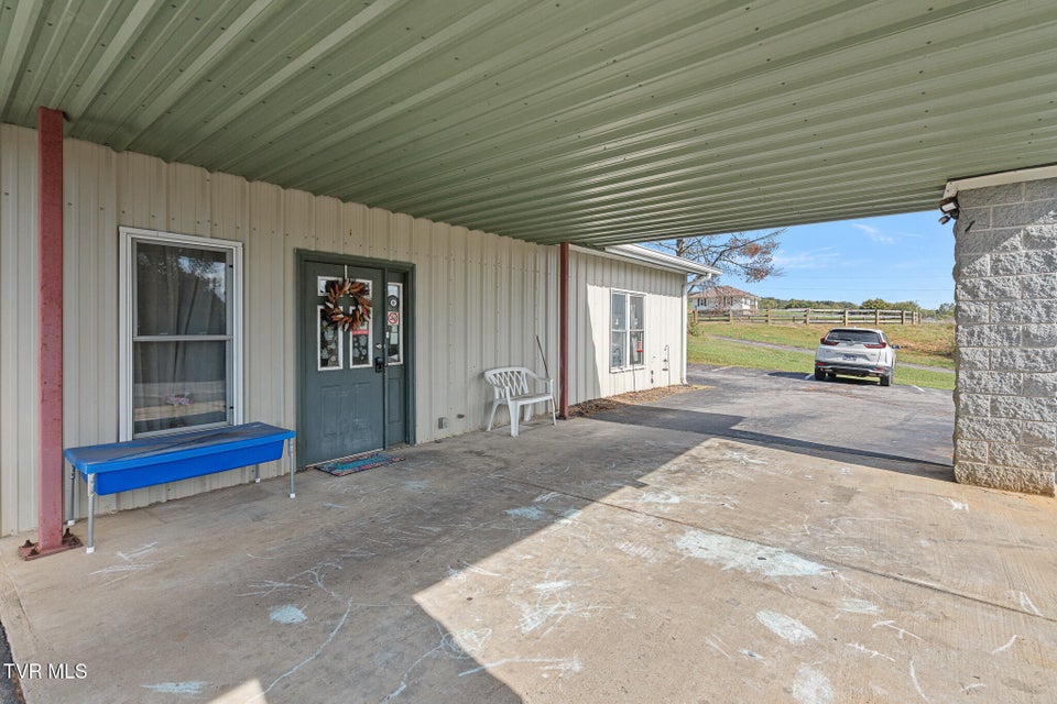 Photo #14: 208 Majestic Circle