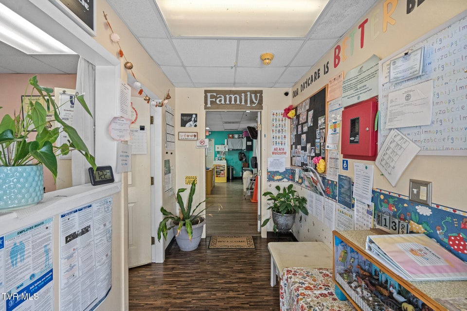 Photo #15: 208 Majestic Circle