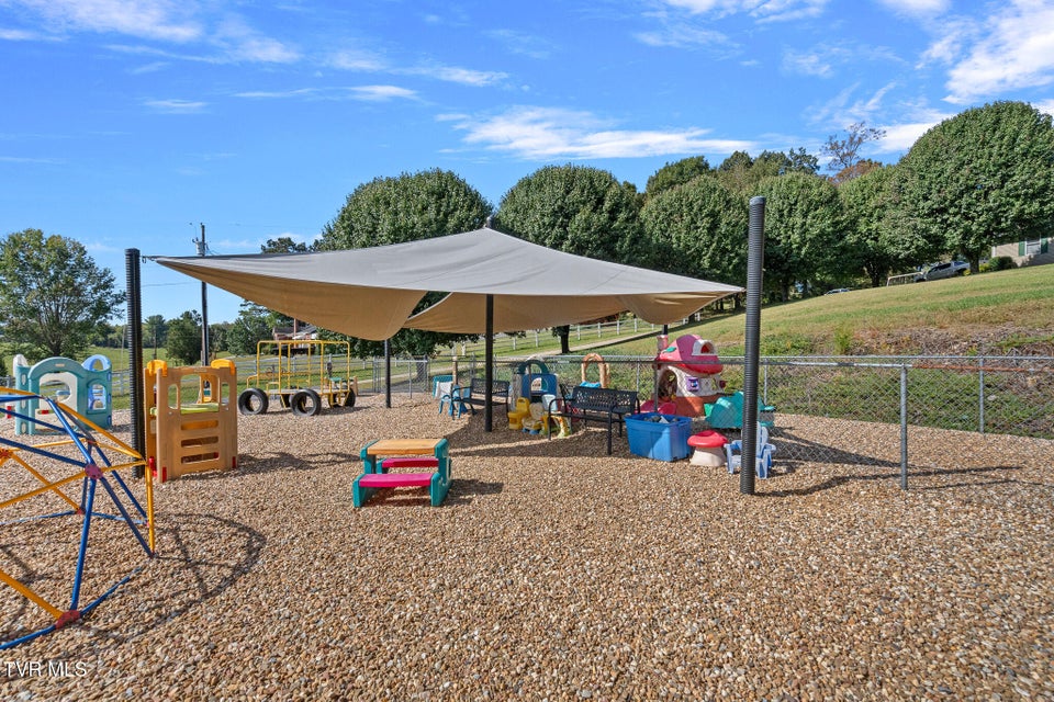 Photo #30: 208 Majestic Circle