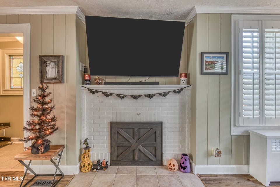 Photo #9: 1125 Cedar Place