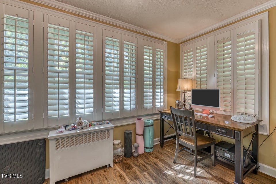 Photo #10: 1125 Cedar Place