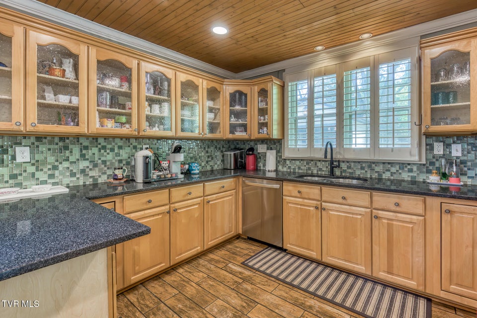 Photo #16: 1125 Cedar Place