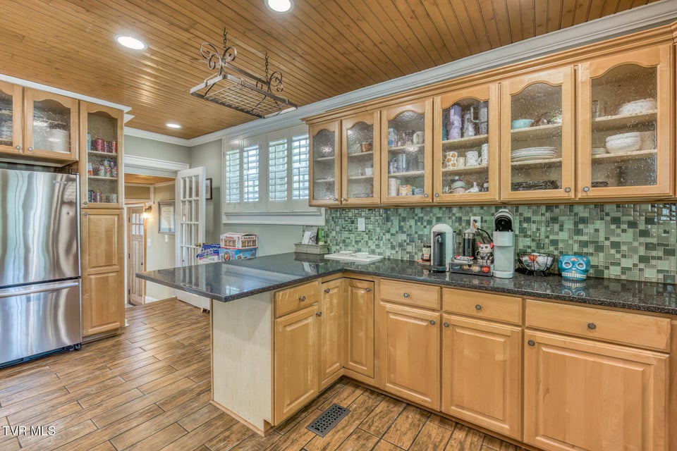 Photo #18: 1125 Cedar Place