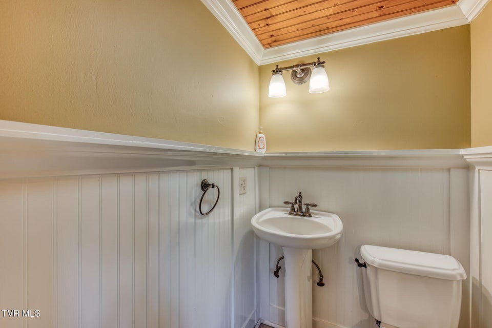 Photo #22: 1125 Cedar Place