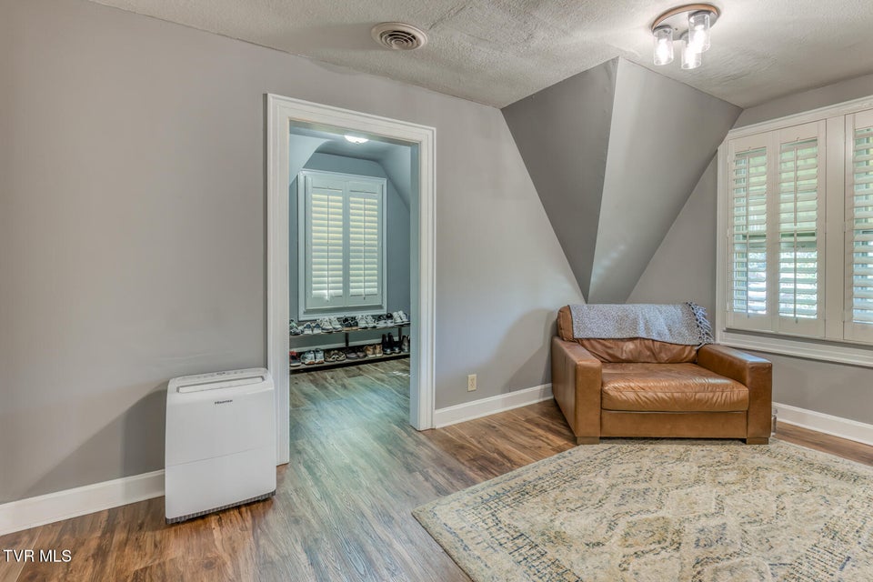 Photo #27: 1125 Cedar Place