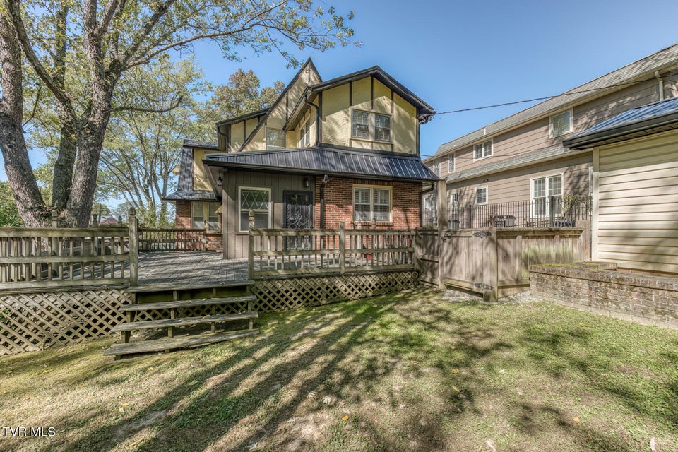 Photo #43: 1125 Cedar Place