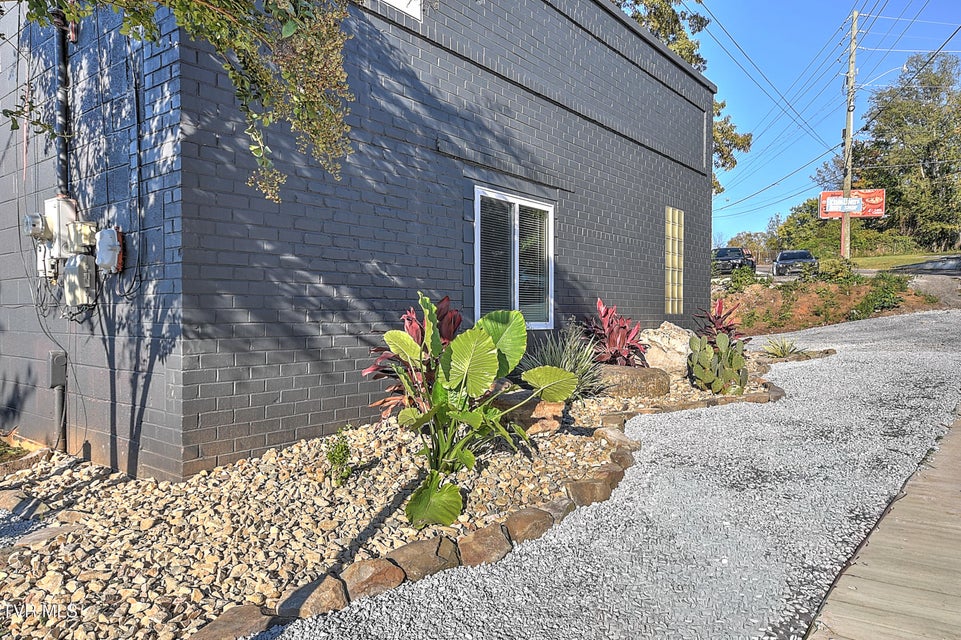 Photo #36: 1124 5th Street