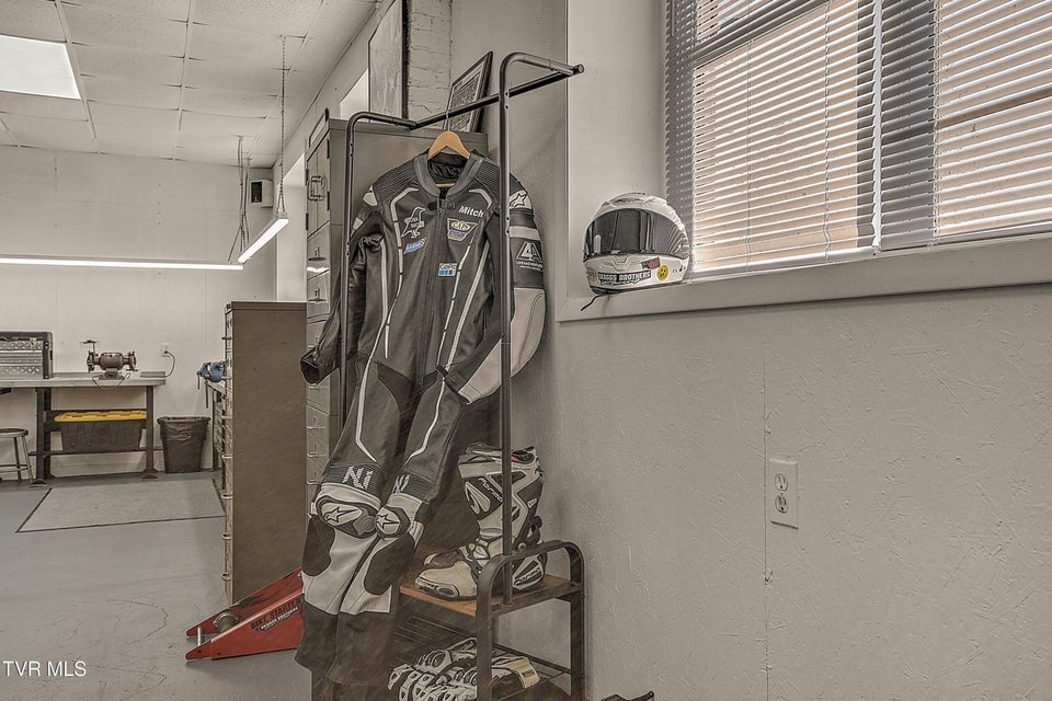 Photo #31: 1124 5th Street