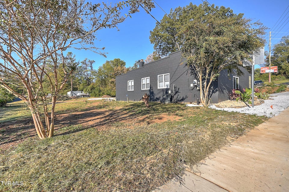 Photo #46: 1124 5th Street