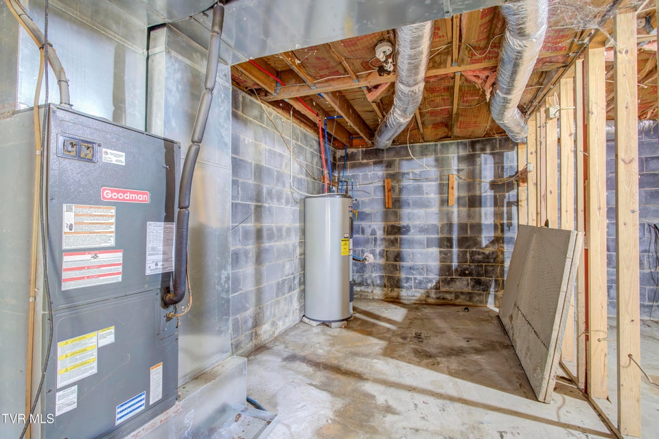 Photo #34: 168 Maden Drive