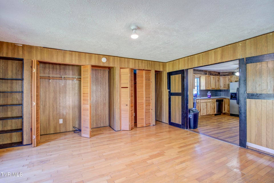 Photo #5: 168 Maden Drive