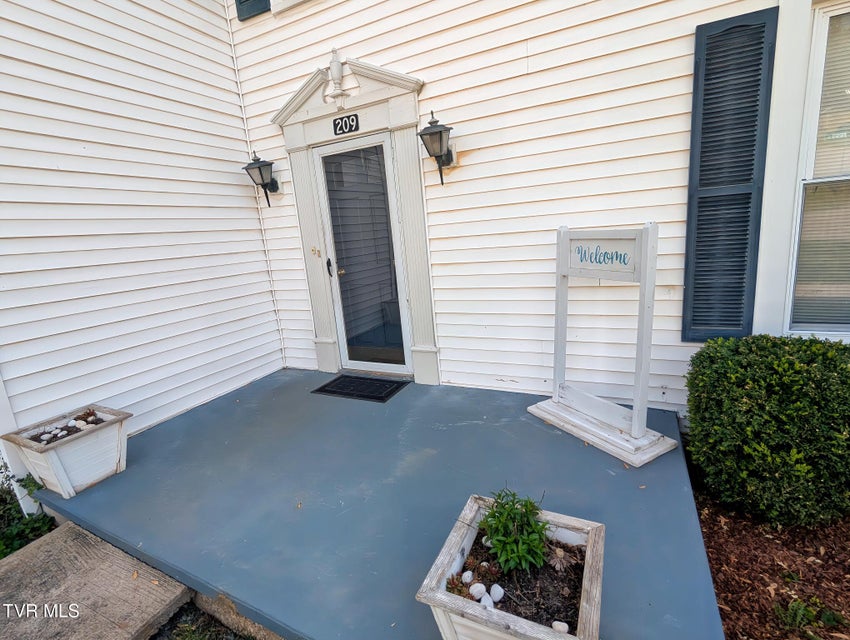 Photo #2: 209 Cypress Street