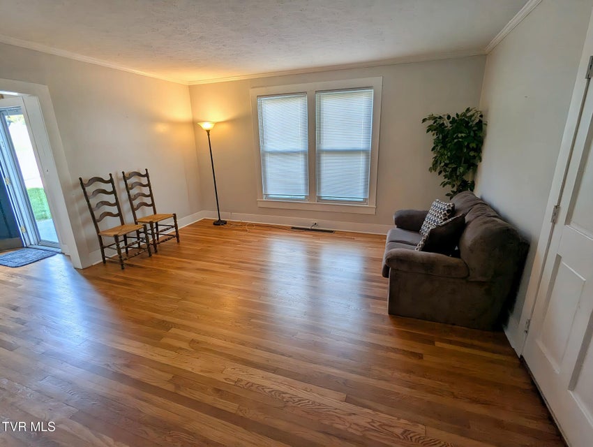 Photo #7: 209 Cypress Street