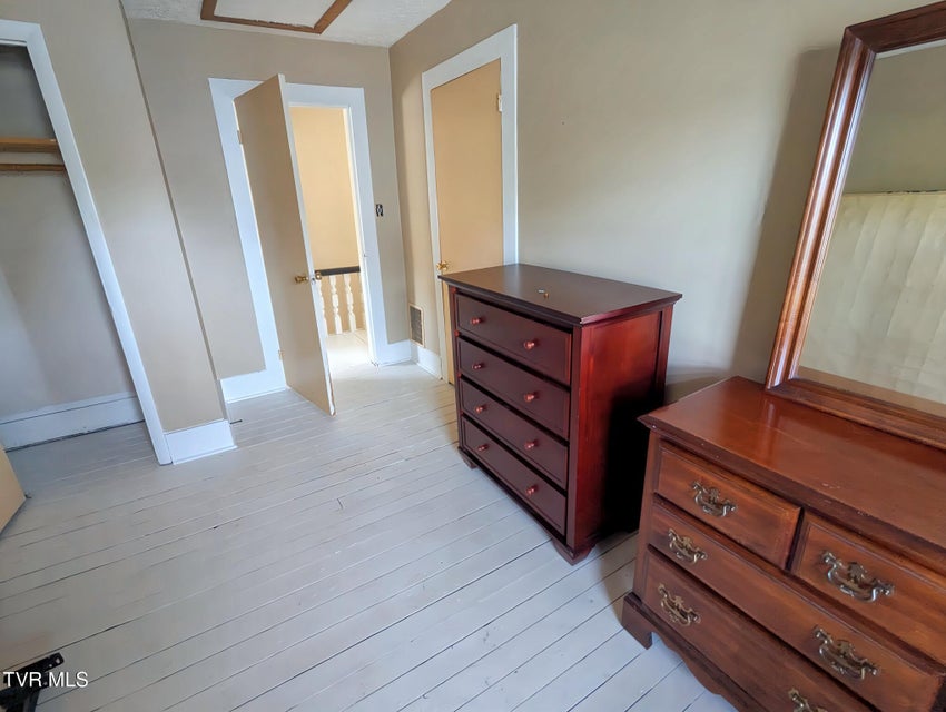 Photo #15: 209 Cypress Street