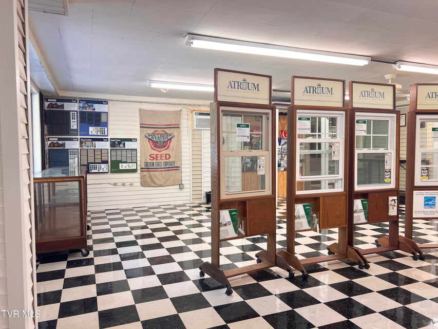 Photo #8: 403 Summer Street