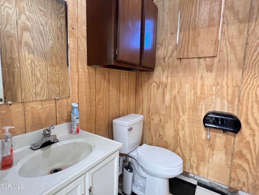 Photo #17: 403 Summer Street