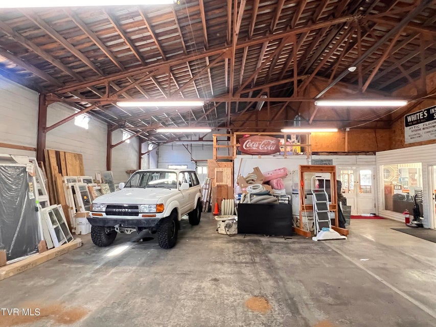 Photo #35: 403 Summer Street