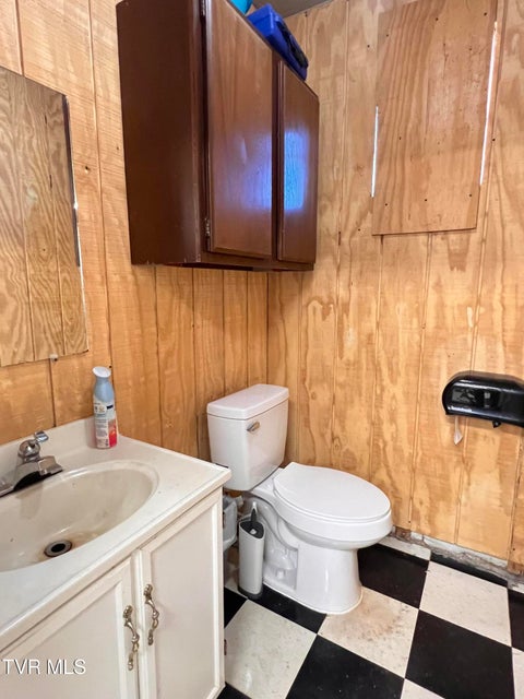 Photo #16: 403 Summer Street