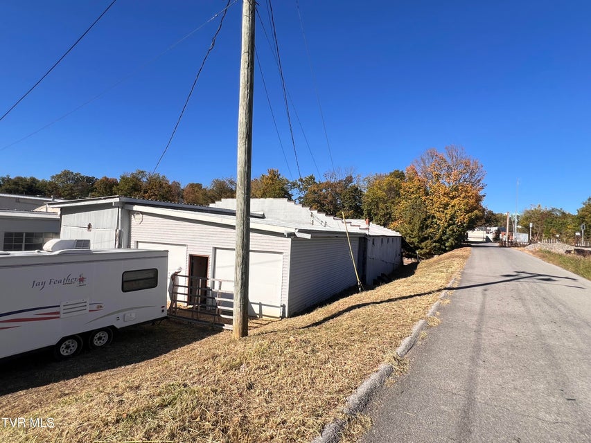 Photo #51: 403 Summer Street